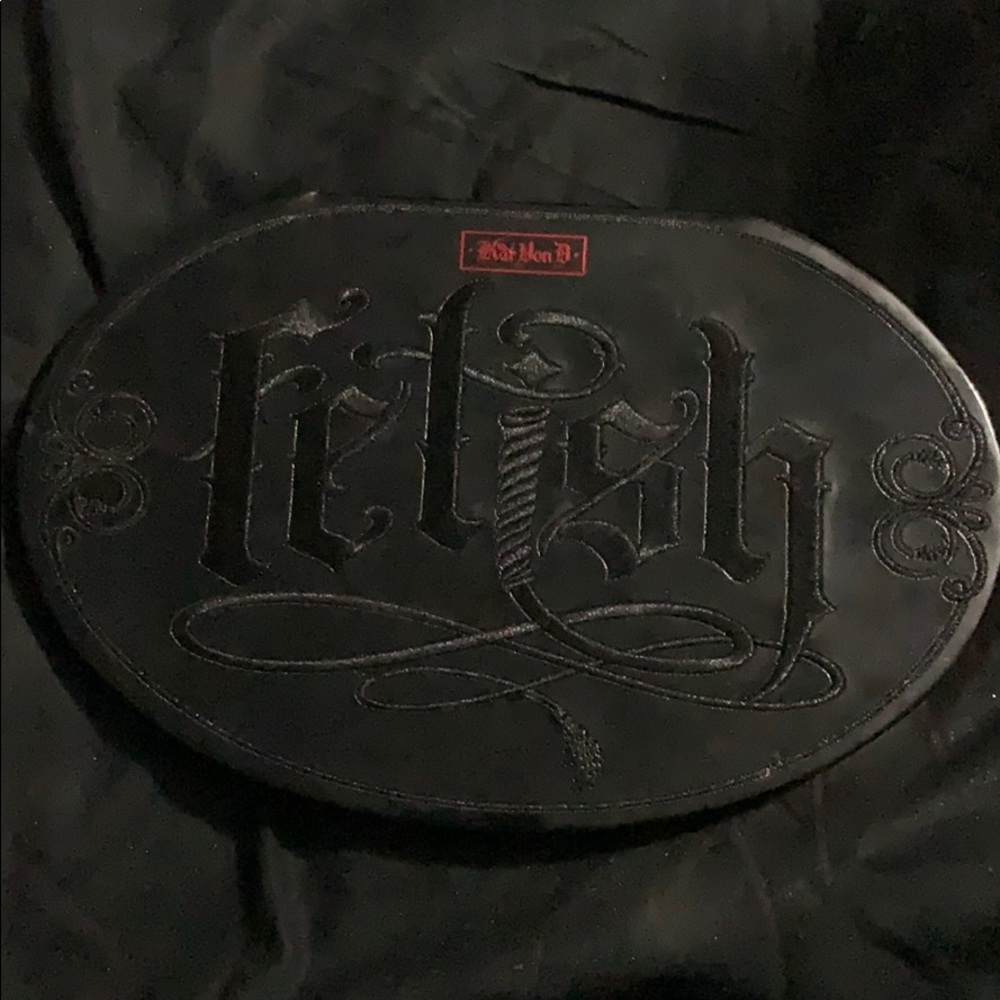 Fetish palette by KVD
